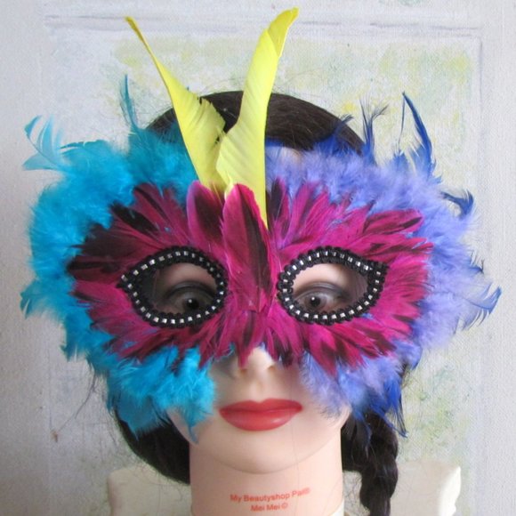 HALLOWEEN MASK, BRIGHT FEATHERS for MASKED BALL, MARDI GRAS, MASQUERADE, PARTY - Picture 2 of 2